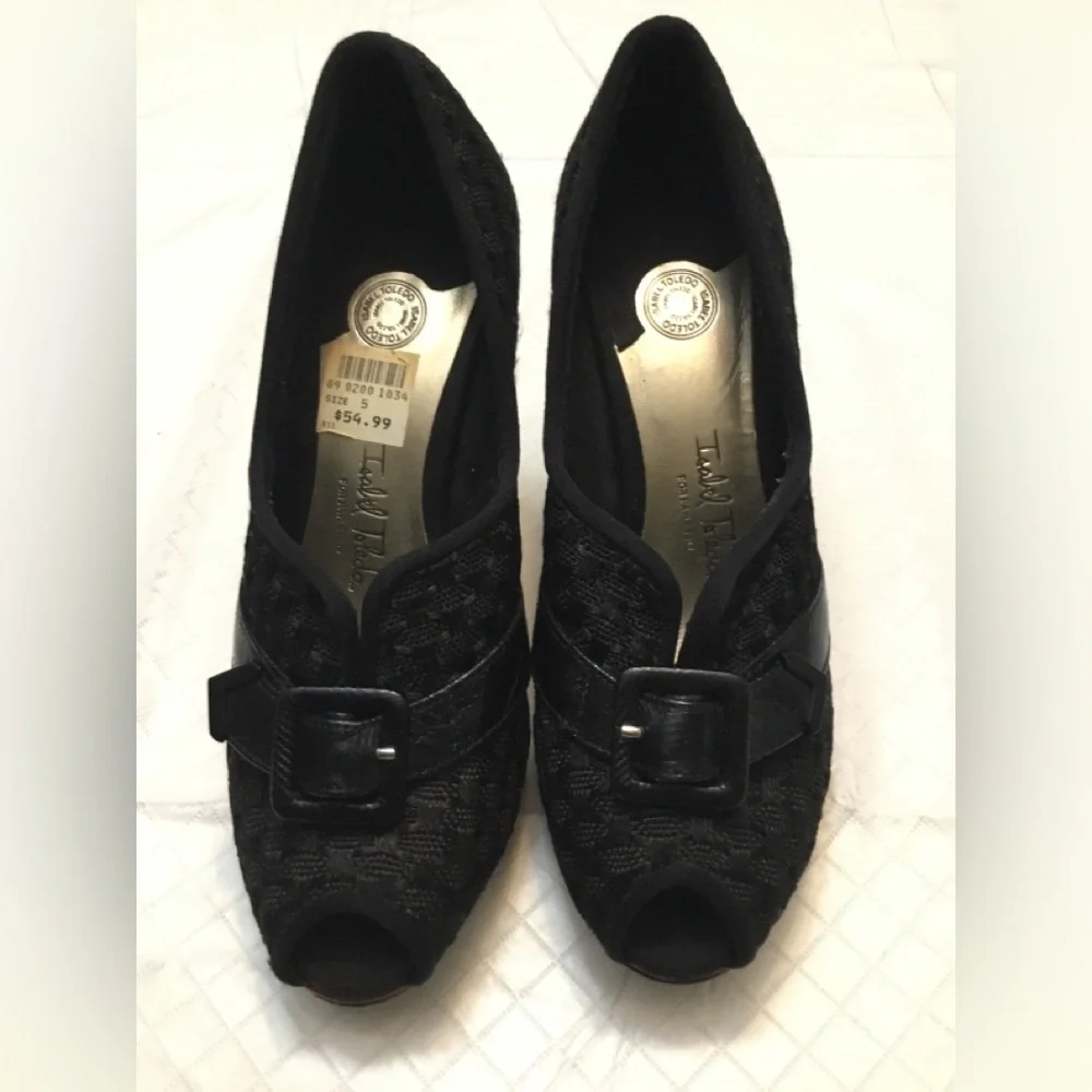 Skechers Black Peep-Toe Buckle Pumps